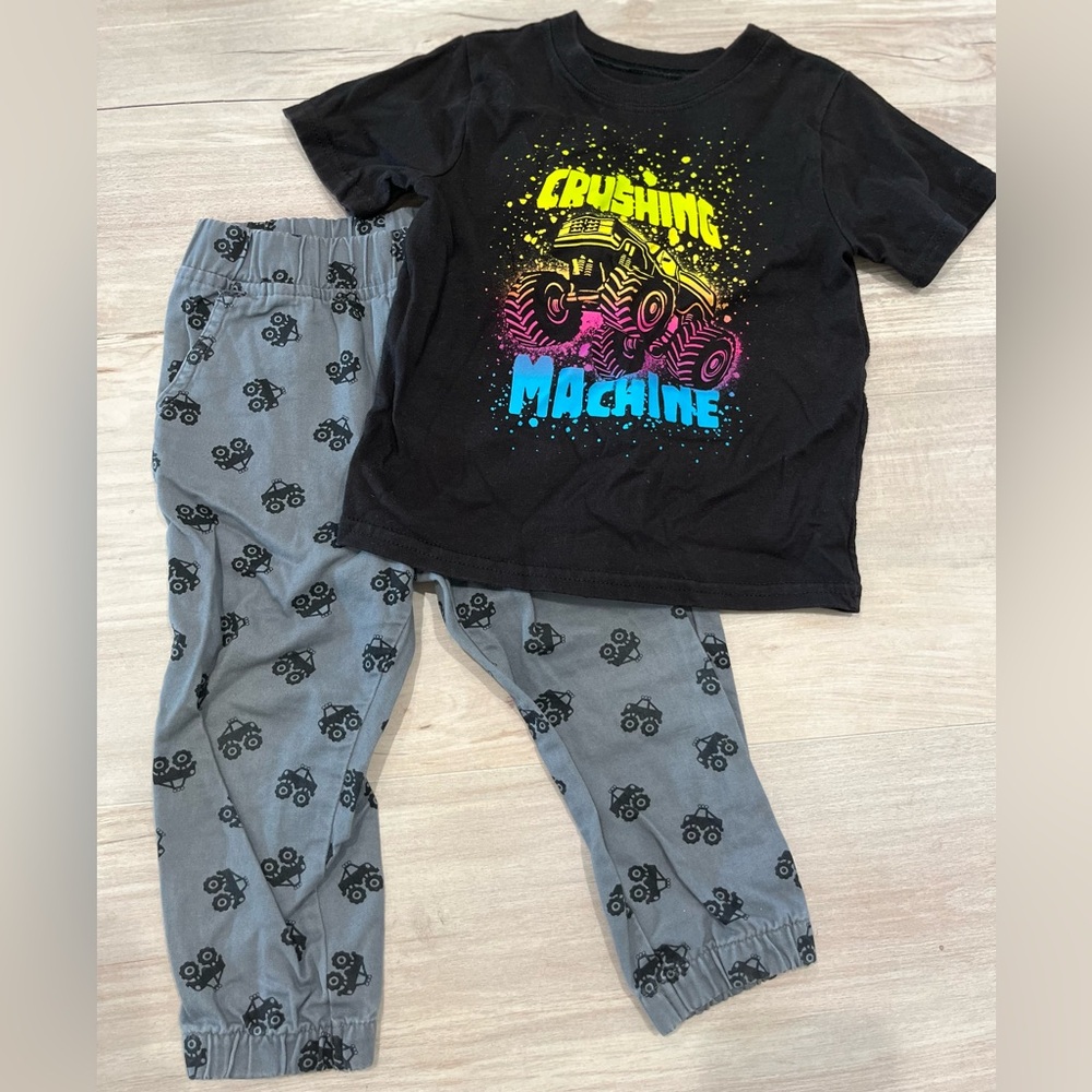 Black 'Crushing Machine' Monster Truck T-Shirt and Gray Pants Set Size 24 Months